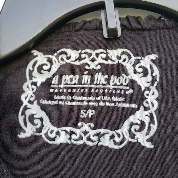 A Pea in the Pod soft black cardigan - Picture 2 of 6